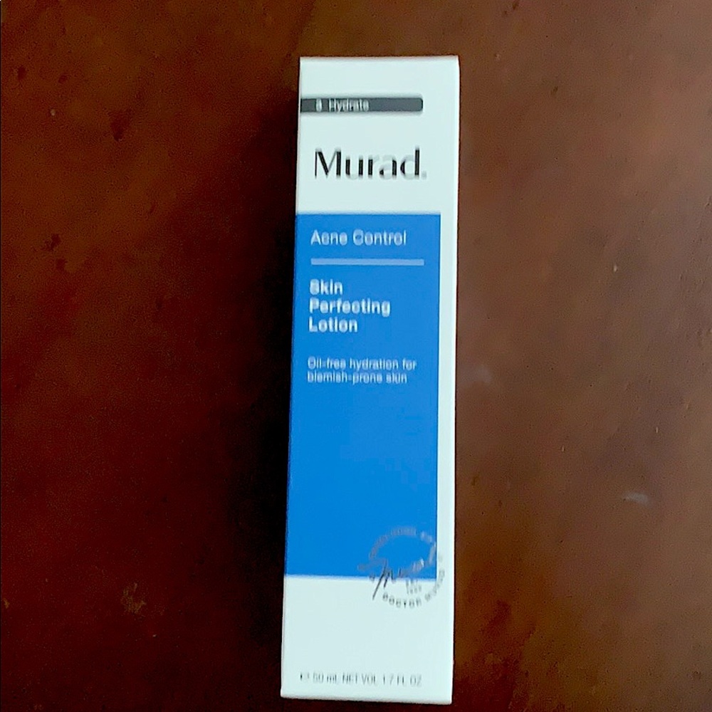 Murad Acne Control Skin Perfecting Lotion.